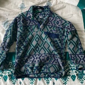 Classic Patagonia fleece with unique print